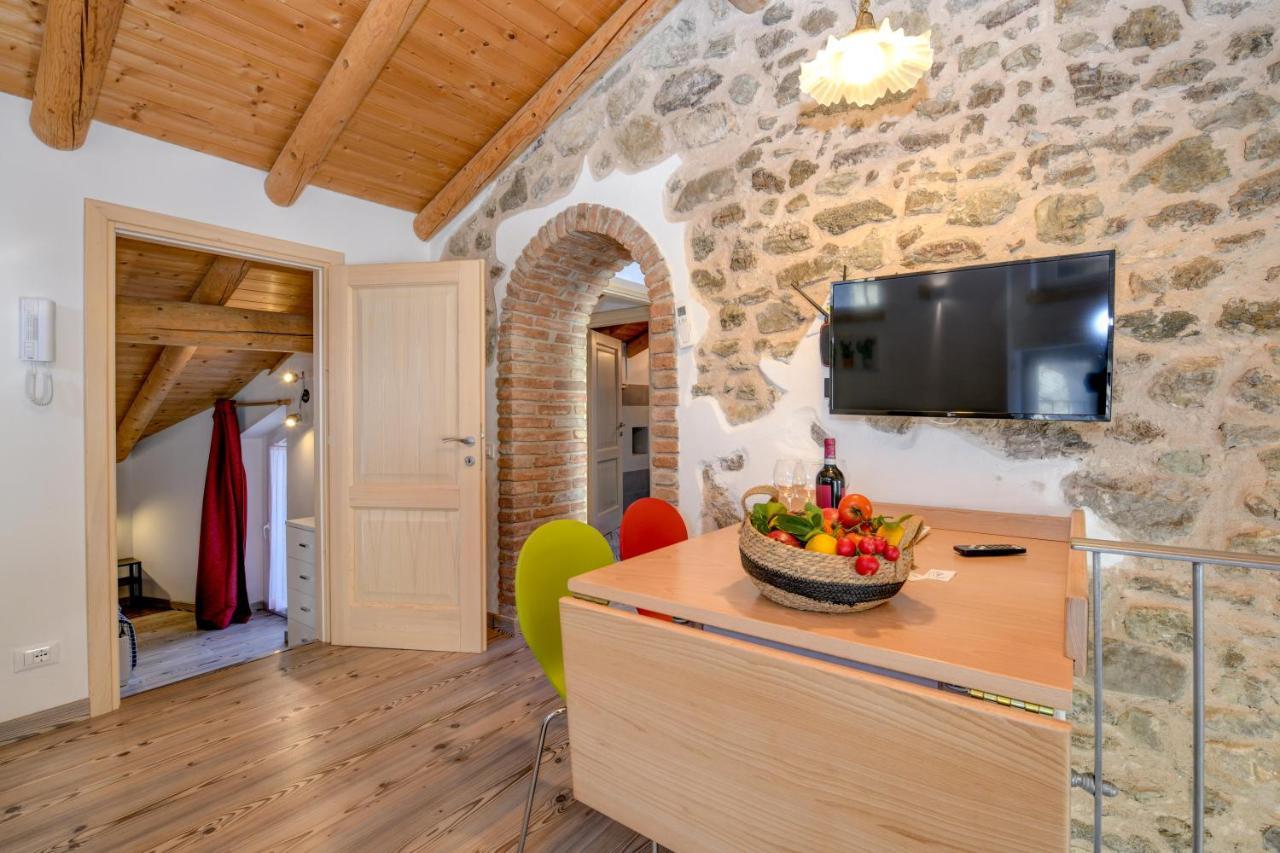 Casa Nel Borgo - Il Gufo Tremosine Exterior foto