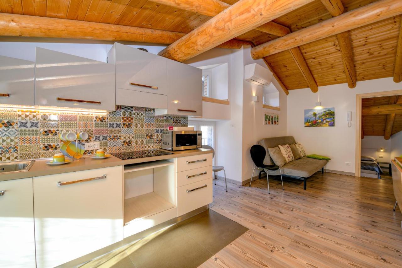 Casa Nel Borgo - Il Gufo Tremosine Exterior foto