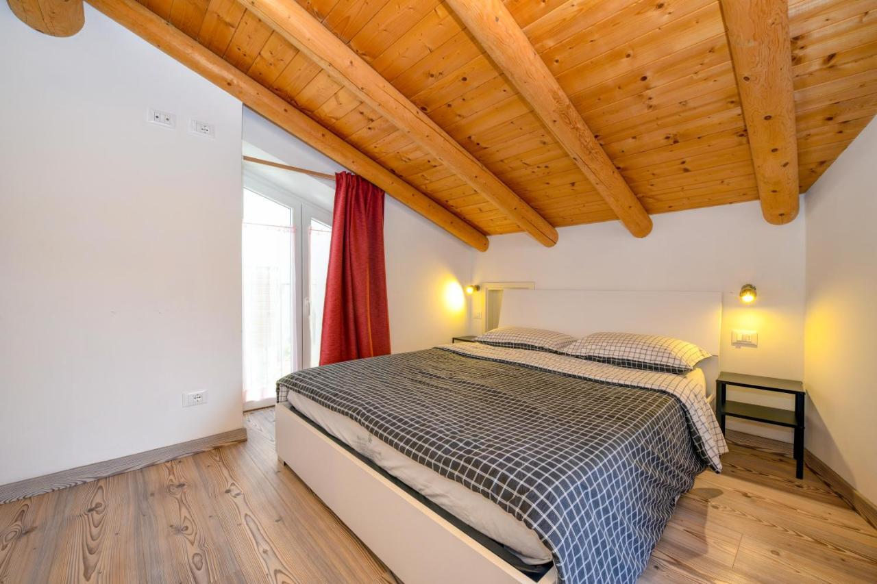 Casa Nel Borgo - Il Gufo Tremosine Exterior foto