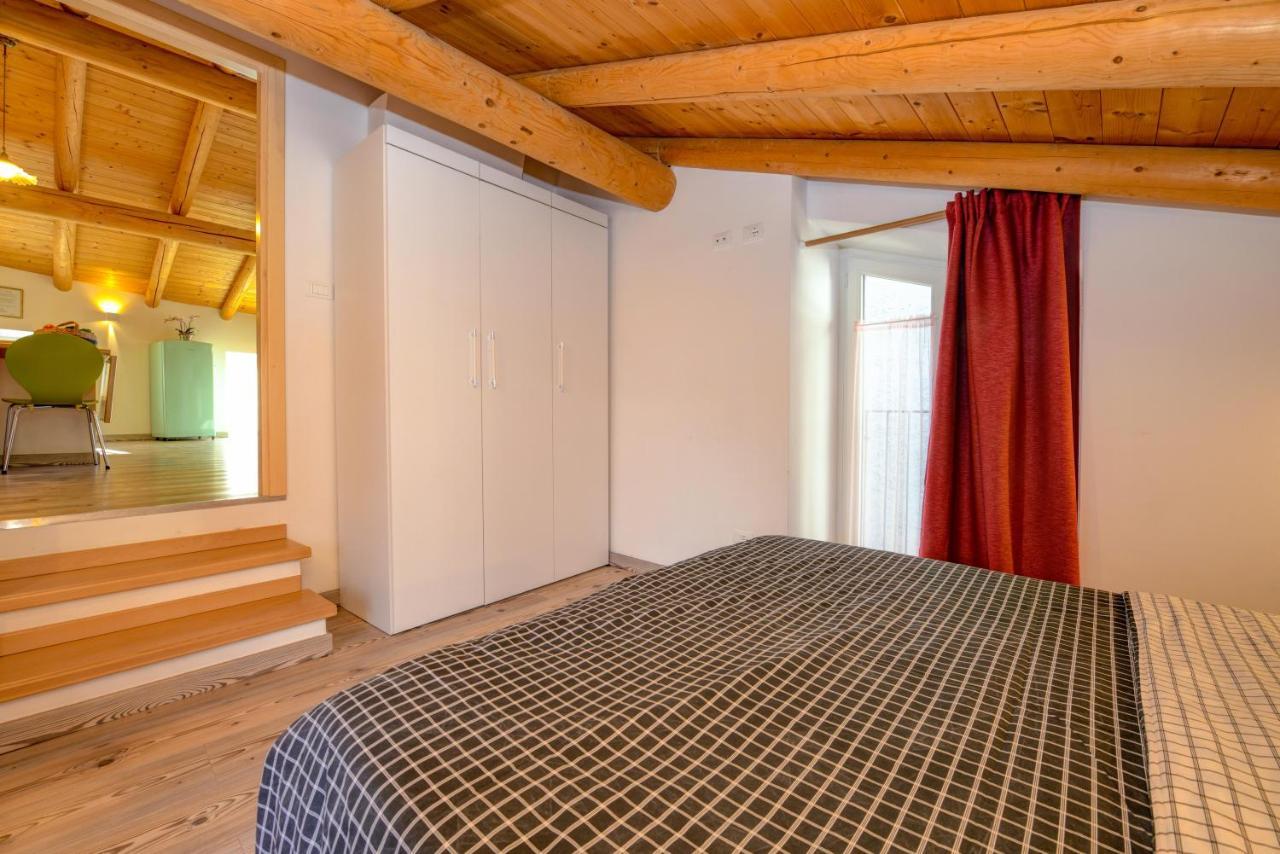 Casa Nel Borgo - Il Gufo Tremosine Exterior foto